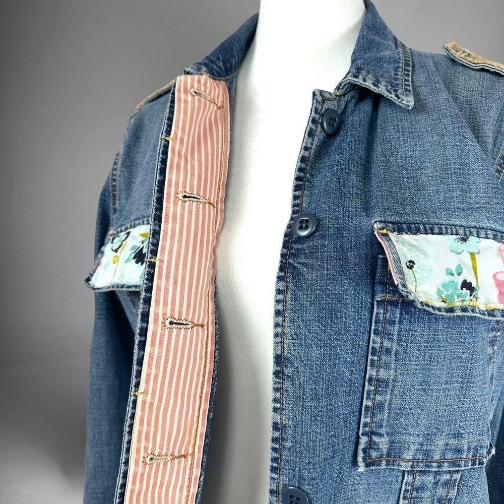 Lucky Brand Jean Jacket. - Picture 4 of 9